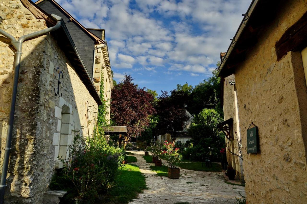Le Moulin De La Planche Acomodação com café da manhã Cerelles Exterior foto